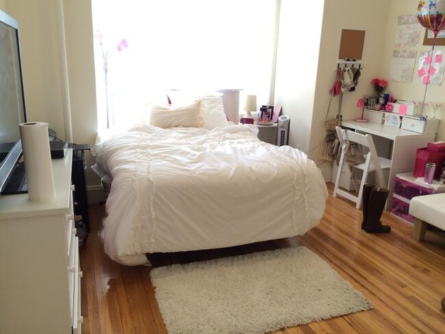 Building Photo - 2 bedroom in Boston MA 02215