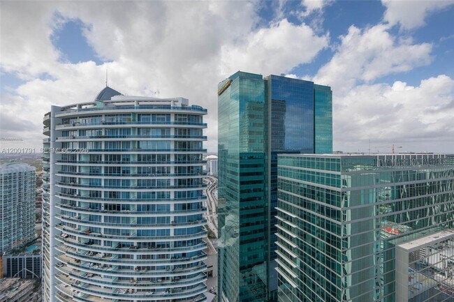 Building Photo - 300 Biscayne Blvd Way