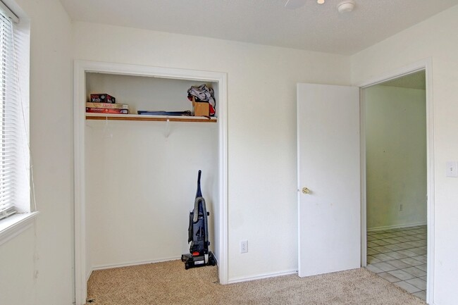 Building Photo - 7837 Wolverine Dr