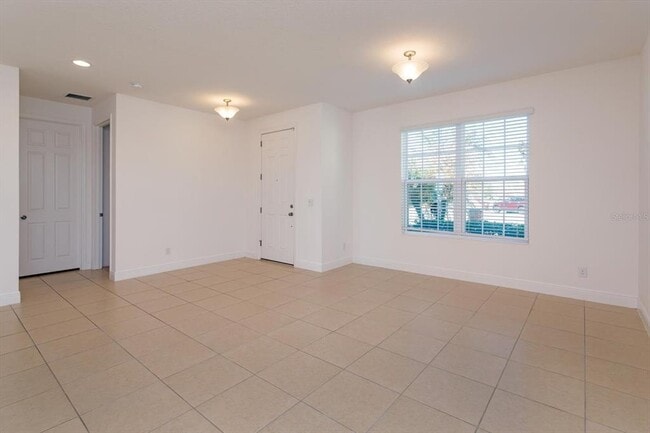 Building Photo - 4956 Blanche Ct