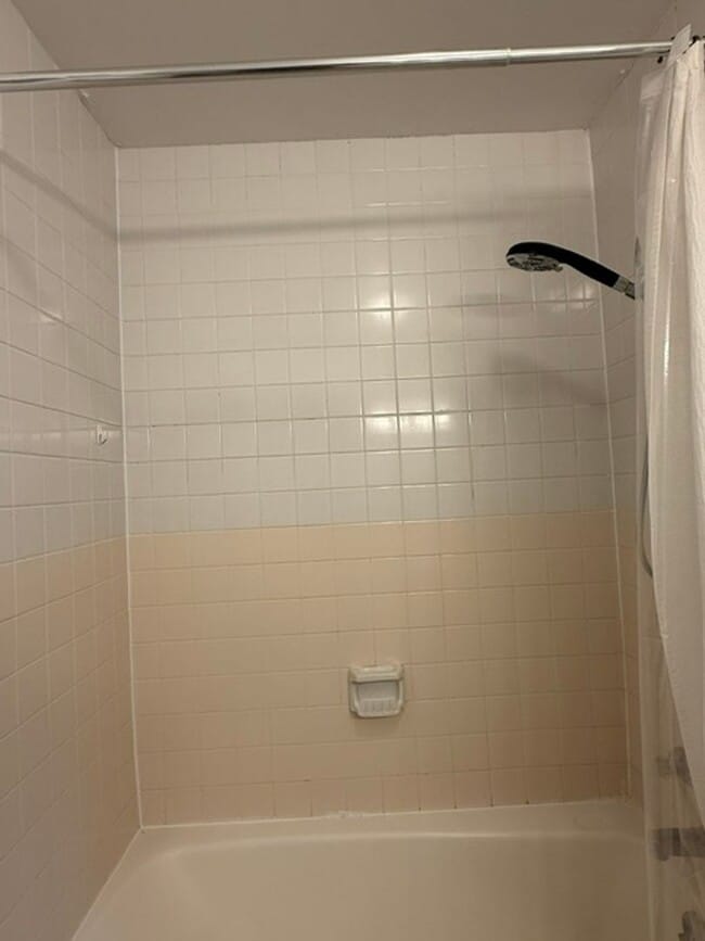 Building Photo - 1522 Trent Ct