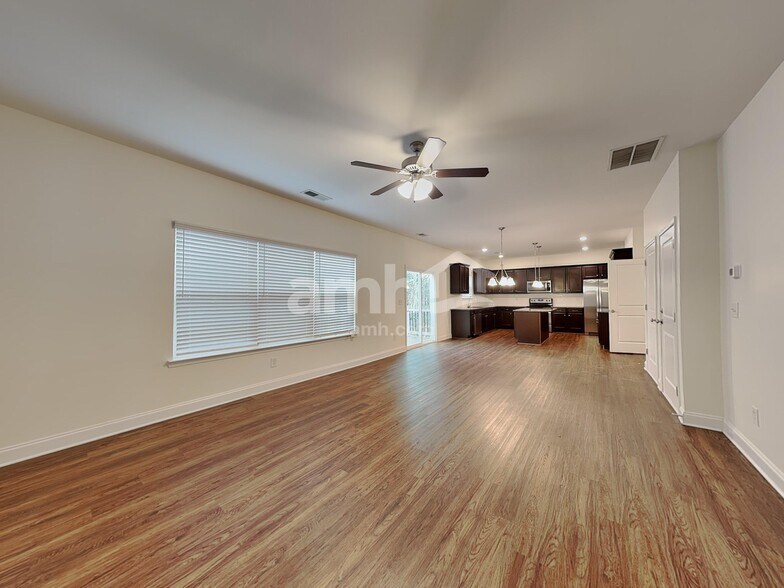 Building Photo - 101 Kirk Dr