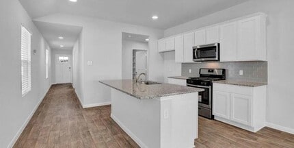 Building Photo - 211 Hamilton Pool Ln
