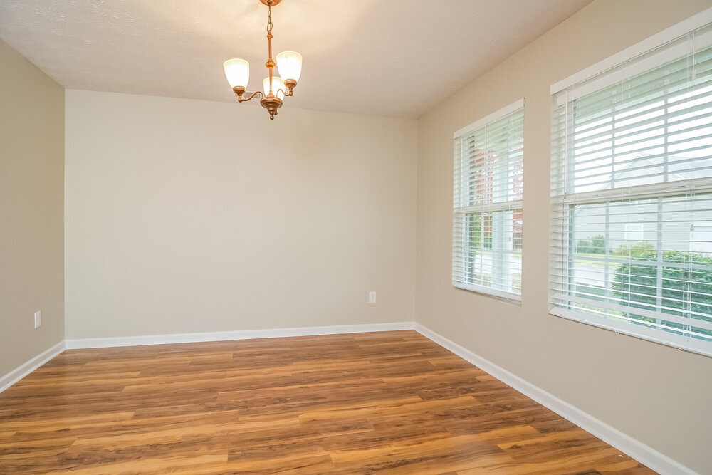 Building Photo - 640 Elderberry Way