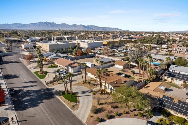 Building Photo - 6808 O'Bannon Dr