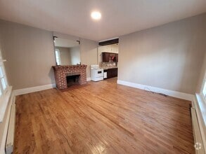 Building Photo - First floor 2 Bedroom 1 Bathroom Lancaster