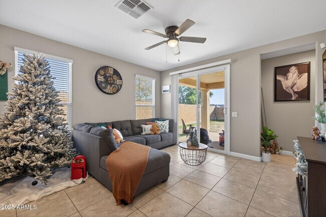 Building Photo - 8269 W Rushmore Way