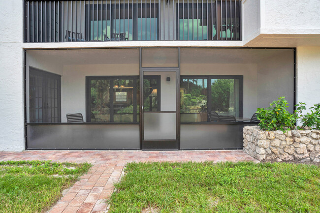 Building Photo - 600 Neapolitan Way