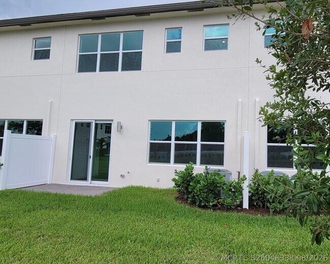 Building Photo - 4946 Navali Dr