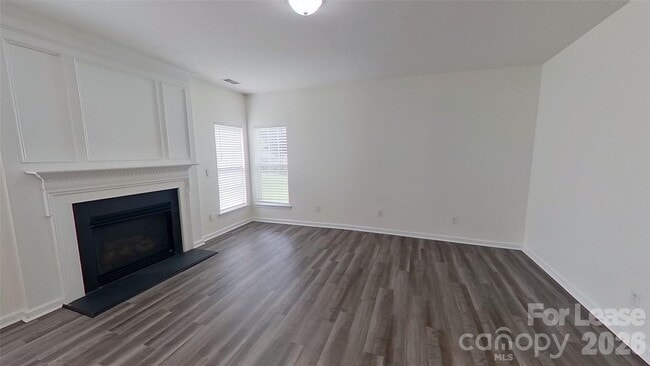 Building Photo - 2014 Rosewater Ln