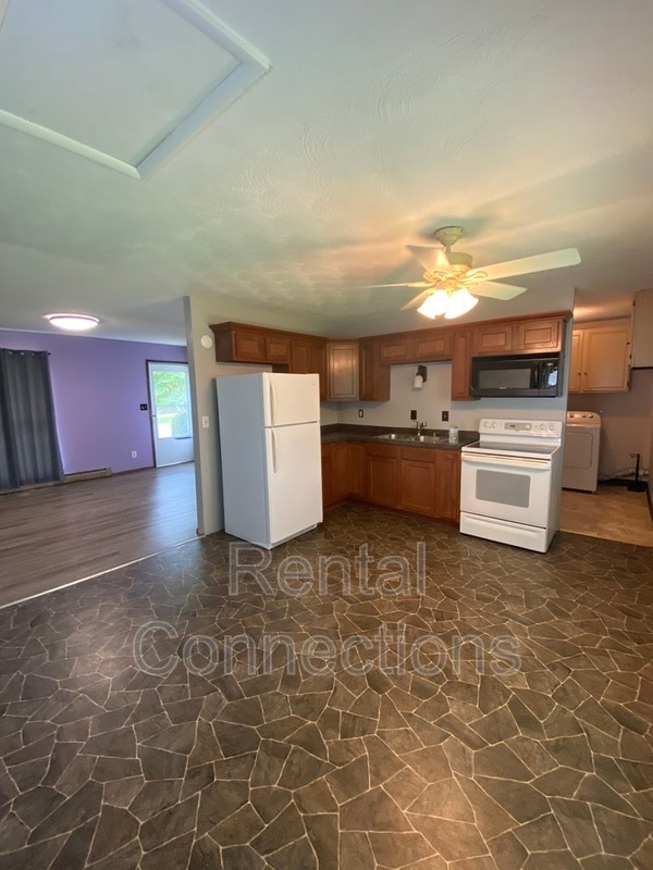 Building Photo - 502 Timothy Ln