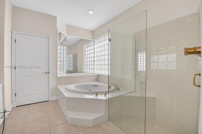 Building Photo - 7700 Monarch Ct