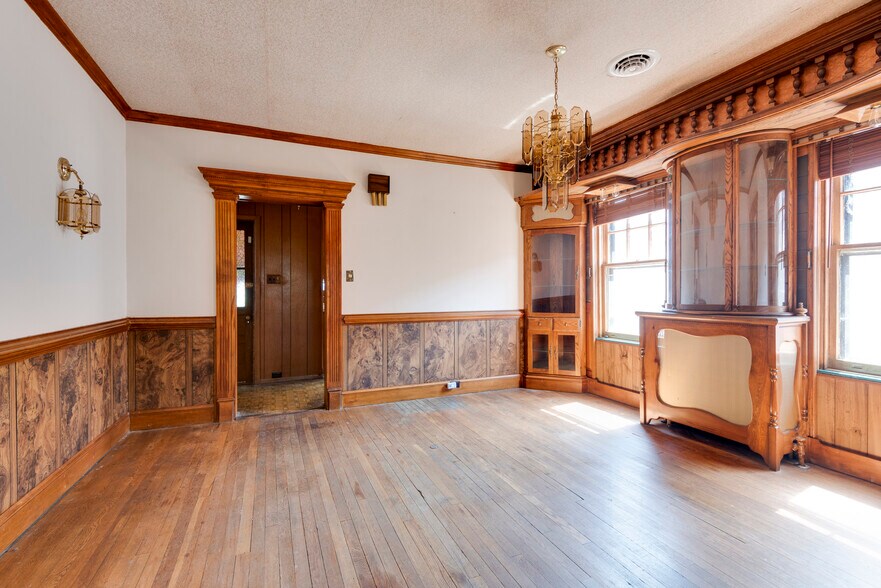 Building Photo - 2622 Idlewood Ave