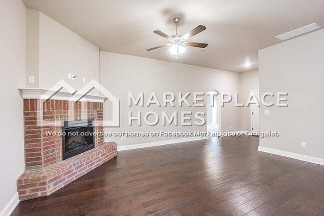 Building Photo - 531 Arkansas Black