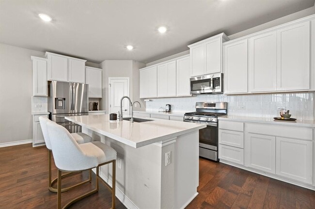 Building Photo - 488 Pepperbark Loop