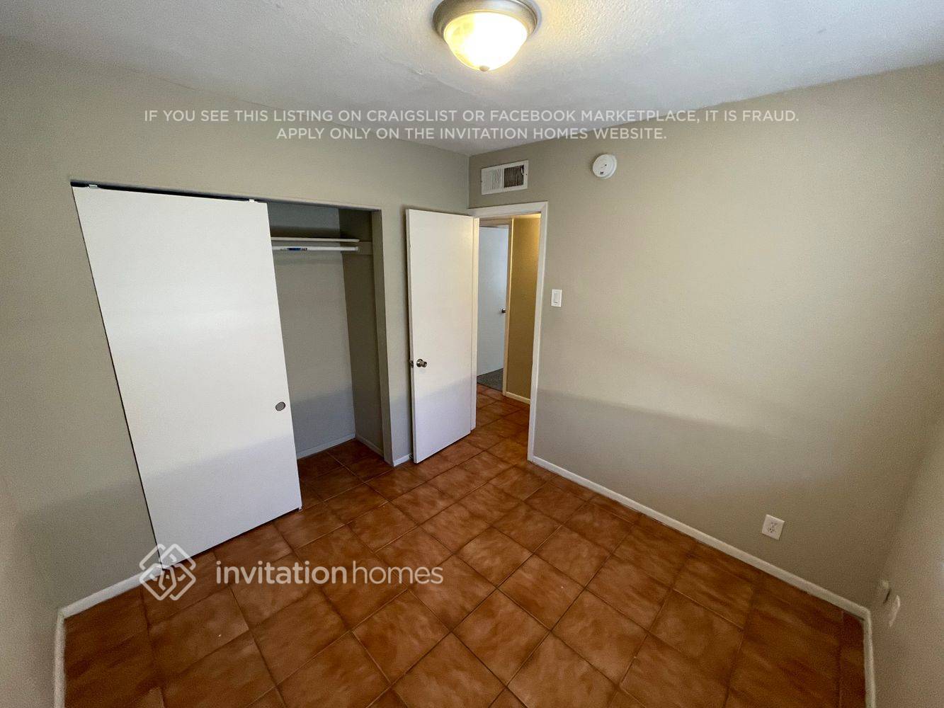 Building Photo - 6108 N 71st Dr