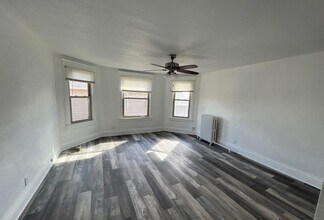 Building Photo - 508 Oneida St