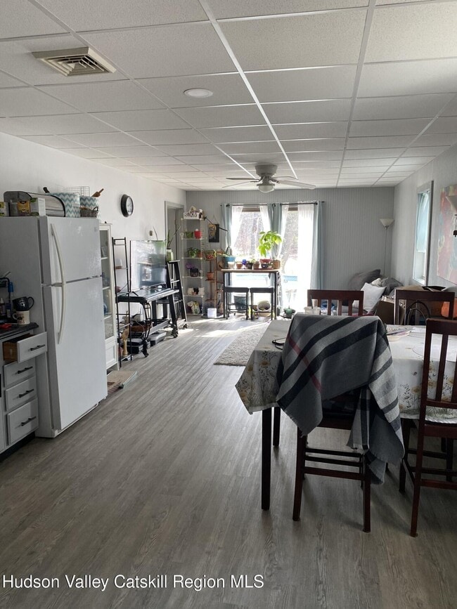 Building Photo - 540 Lakeview Terrace