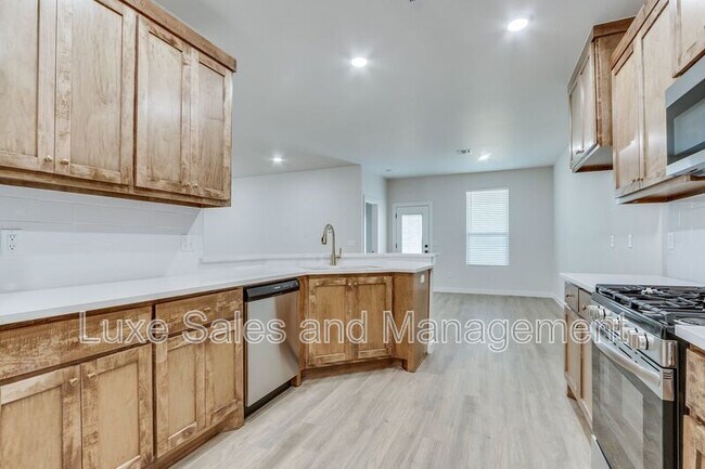 Building Photo - 8301 NW 163rd Ter