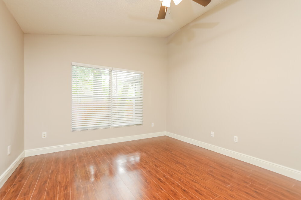 Building Photo - 813 Shell Ln