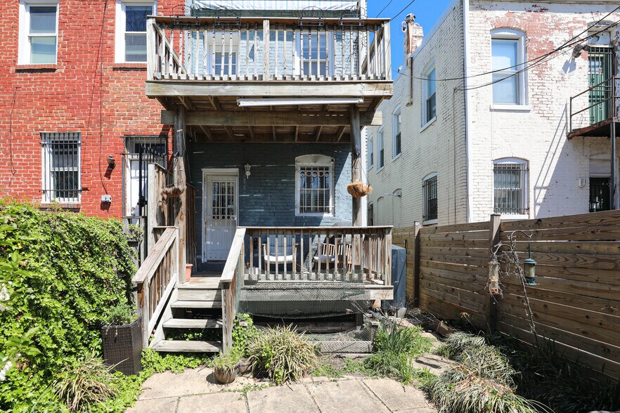 Building Photo - 1263 Morse St NE
