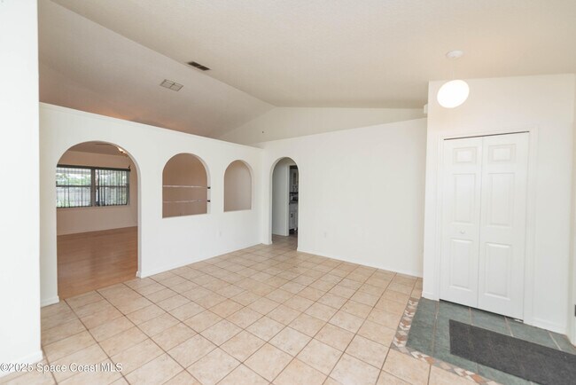 Building Photo - 6121 Corning Rd