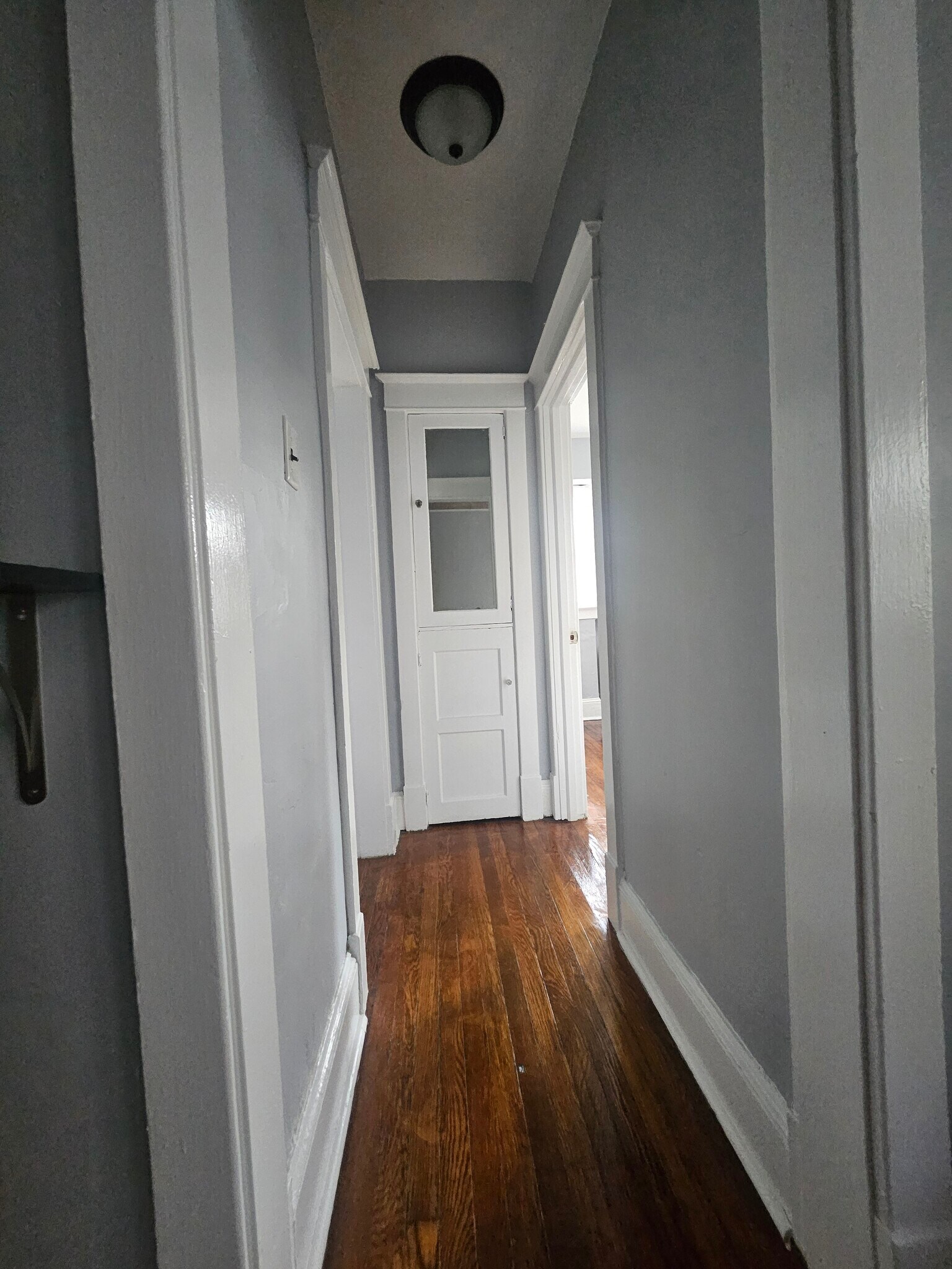 Building Photo - 6643 Blakemore St
