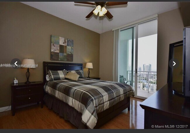 Building Photo - 1755 E Hallandale Beach Blvd