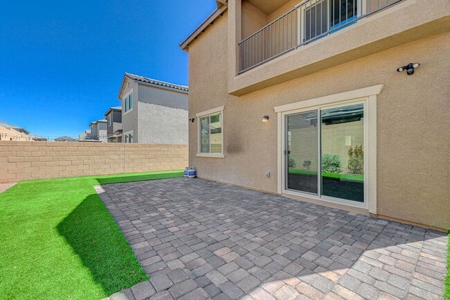 Building Photo - MODERN 2 Story, 3 Bedroom Home near Aliante!