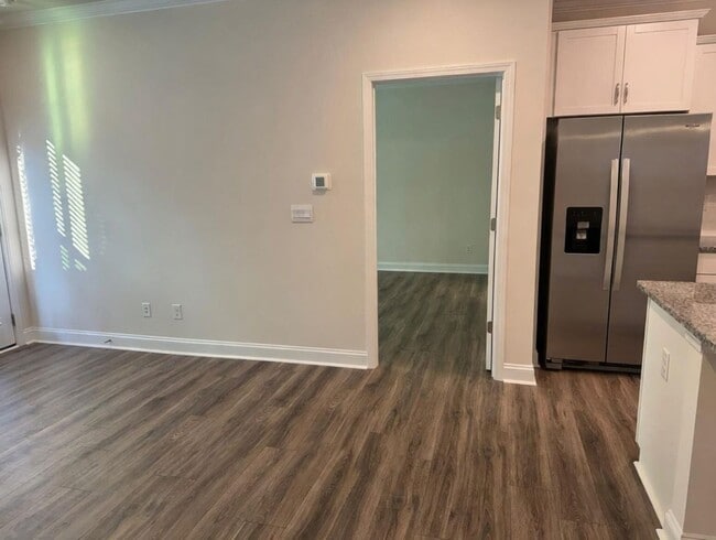 Building Photo - 7870 Iron Rd