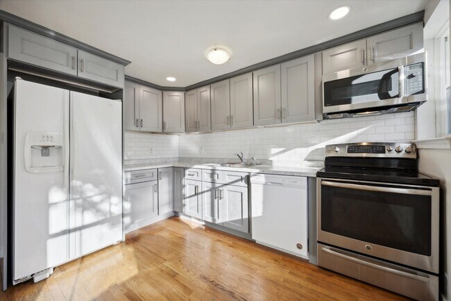 Building Photo - Beautiful 3BD/1BA Cape Cod in Broomall!