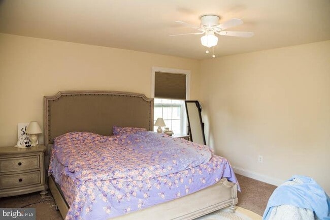 Building Photo - 415 Dearnley St