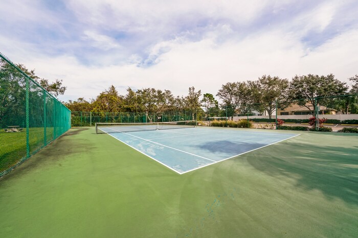 Building Photo - 11011 Silver Dancer Dr