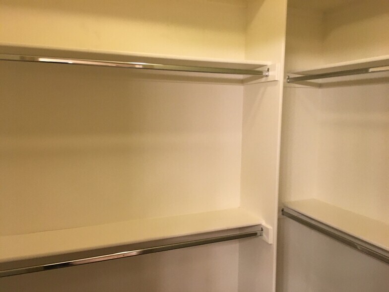 primary closet - 2060 SW Kendra St