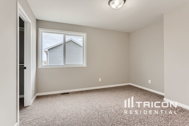 Building Photo - 4220 89th St NE