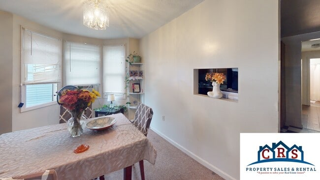 Building Photo - 14 Ferndale St