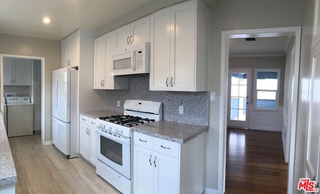 Building Photo - 8424 Gonzaga Ave