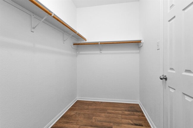 Building Photo - 30831 W Lost Creek Blvd