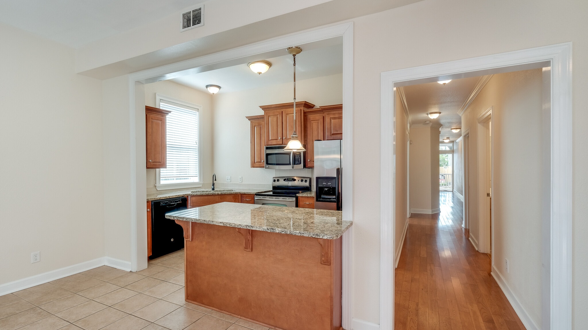 Kitchen - 536 E Gwinnett St