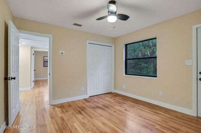 Building Photo - 2138 Larry Dr