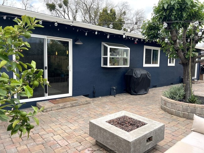 Building Photo - Charming, Updated 3-Bedroom Home in Prime Napa Location