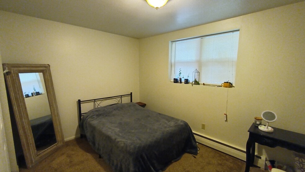 Bedroom - 605 Ravoux Rd