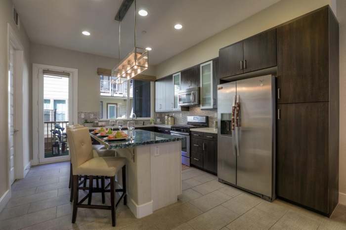 Building Photo - 2418 Stearman Ln