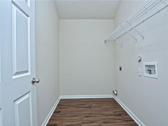 Building Photo - 104 S Gadwall Ln