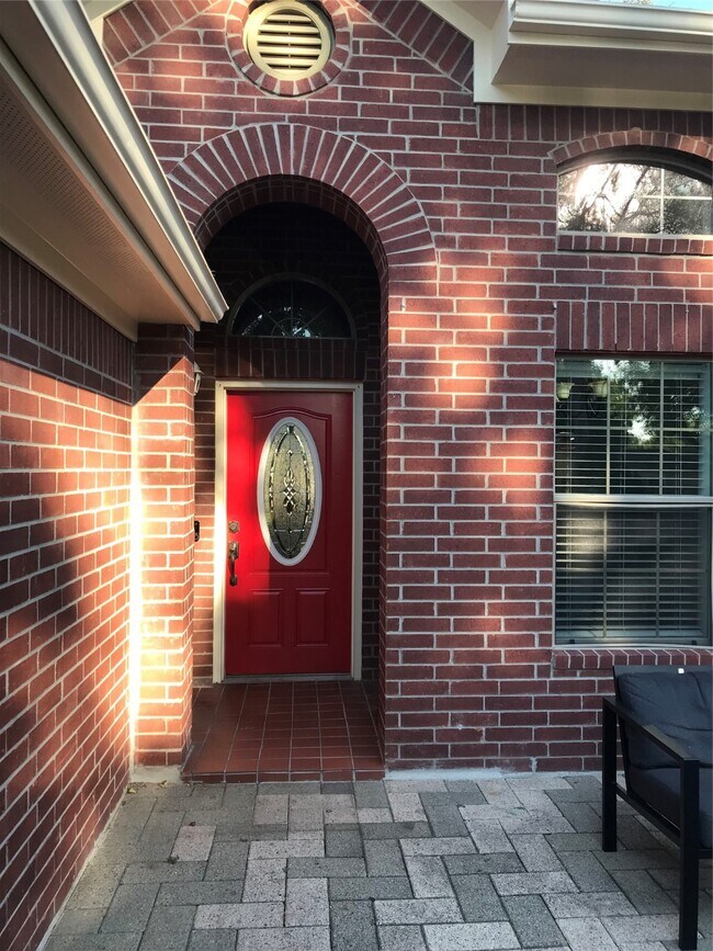 Building Photo - 2310 Townhall Ln