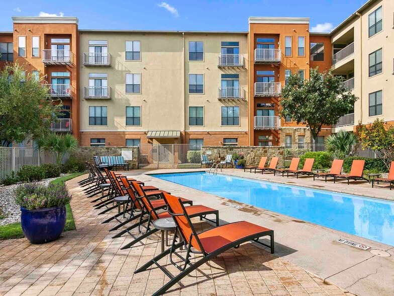 La Frontera Square Round Rock, TX Apartment Finder