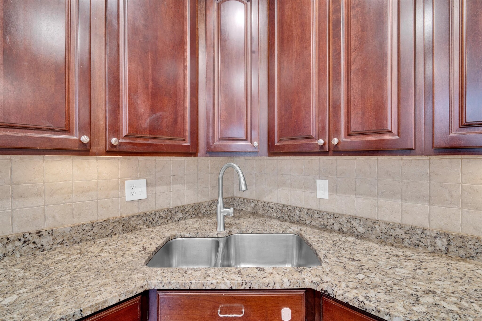 Building Photo - 7974 Vigne Ct