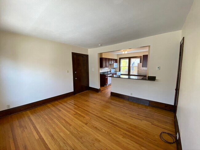 Building Photo - 1745 W 31st Pl