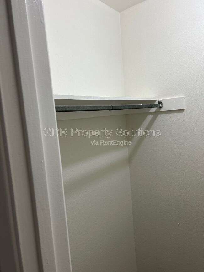 Building Photo - 401 14th St NW