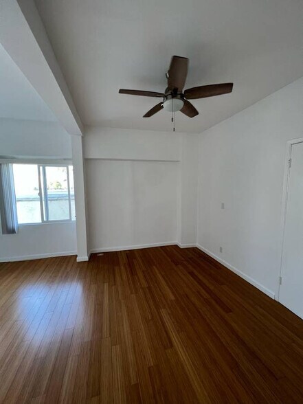 Building Photo - 1101 Ocean Front Walk